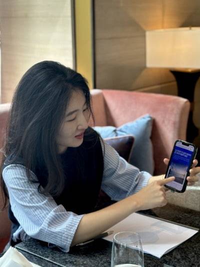 스카이스캐너 '런트립' 가이드 웹사이트를 소개하는 제시카 민 여행 전문가. 사진=스카이스캐너