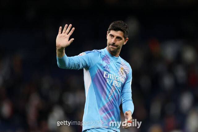 21일 빌바오전 승리 세리머니를 펼치는 레알 마드리드 골키퍼 티보 쿠르투아. /게티이미지코리아