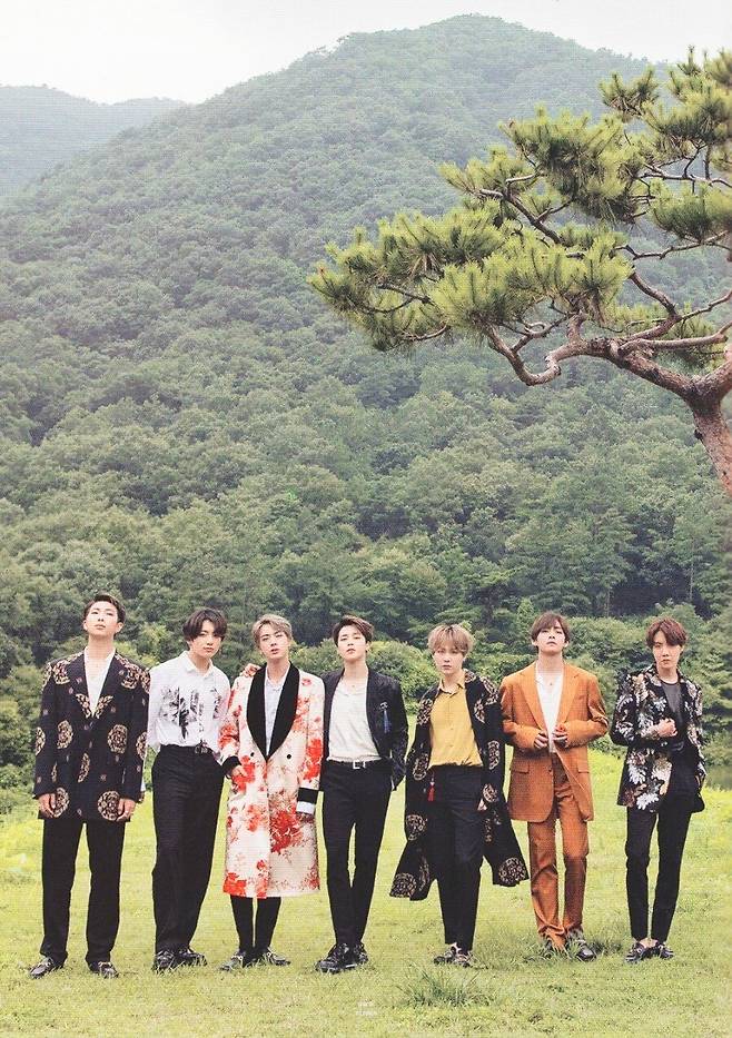 6월 전역러시를 보일 방탄소년단(BTS)의 추억, 완주 오성제 호수 소나무에 가면 ‘아미’들은 설렌다.