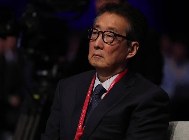 23일 ‘아산플래넘 2025\'에서 빅터 차 전략국제문제연구소(CSIS) 한국 석좌가 커트 캠벨 전 미국 국무부 부장관이 기조연설을 듣고 있다. 연합뉴스