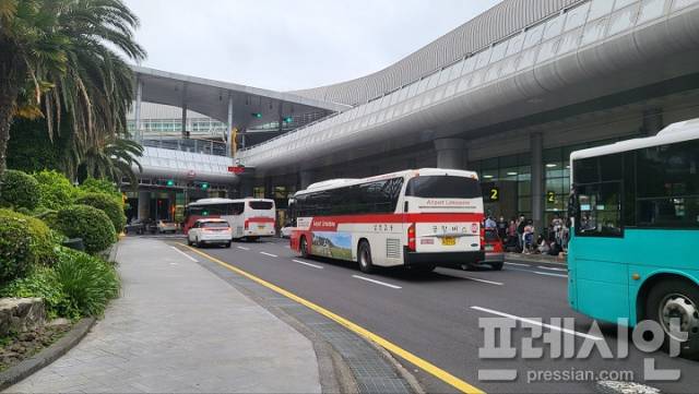 ▲제주공항 버스.ⓒ프레시안