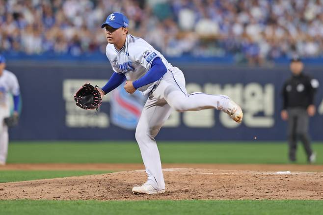 삼성 배찬승이 19일 대구삼성라이온즈파크에서 열린 2025 KBO리그 롯데전에서 역투하고 있다. 이날 시속 156㎞ 강속구를 뿌렸다. 사진 | 삼성 라이온즈