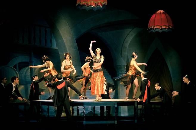 올해 탄생 150돌을 맞은 프랑스 작곡가 라벨의 삶과 예술을 그린 영화 ‘볼레로, 불멸의 선율’이 30일 개봉한다. 찬란 제공