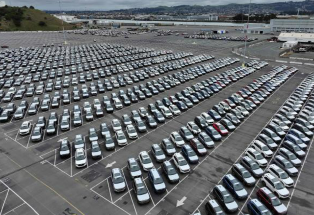 미국 캘리포니아 리치몬드항에 대기 중인 수출용 일본 승용차, 연합뉴스