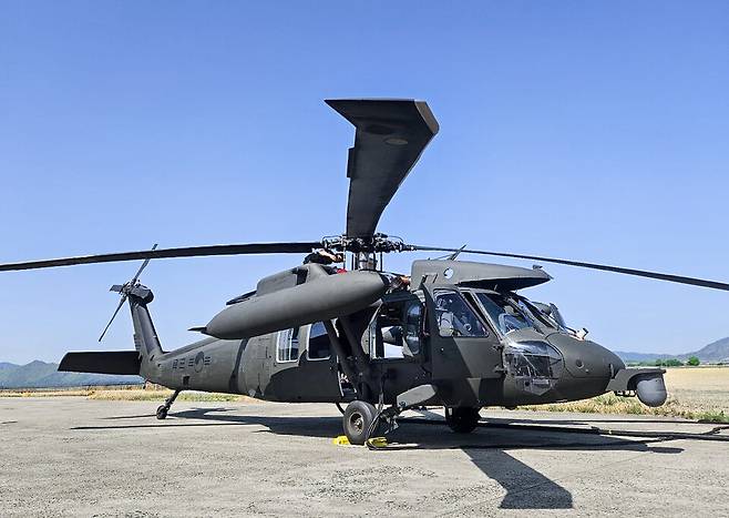 23일 대한항공은 우리 군 주요 전력인 UH-60 헬기의 성능개량 사업의 우선협상대상자로 선정됐다고 밝혔다. 사진은 UH-60 헬기 기체 모습 ⓒ대한항공 제공