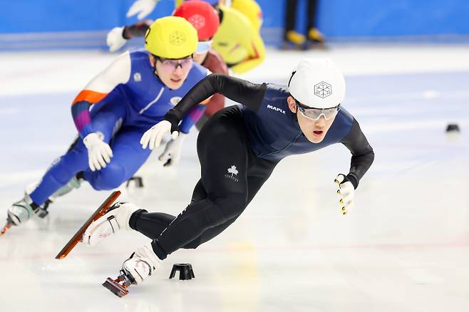 쇼트트랙 임종언이 2025~26 국대 1차 선발전 중 레이스를 벌이고 있다. 사진=대한빙상경기연맹