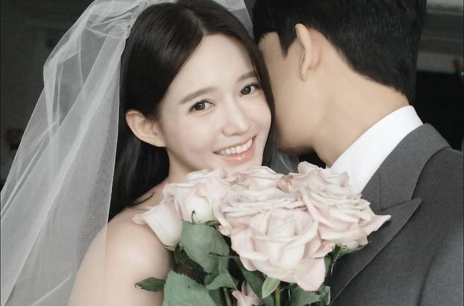 남보라 웨딩화보. 남보라 인스타그램 캡처