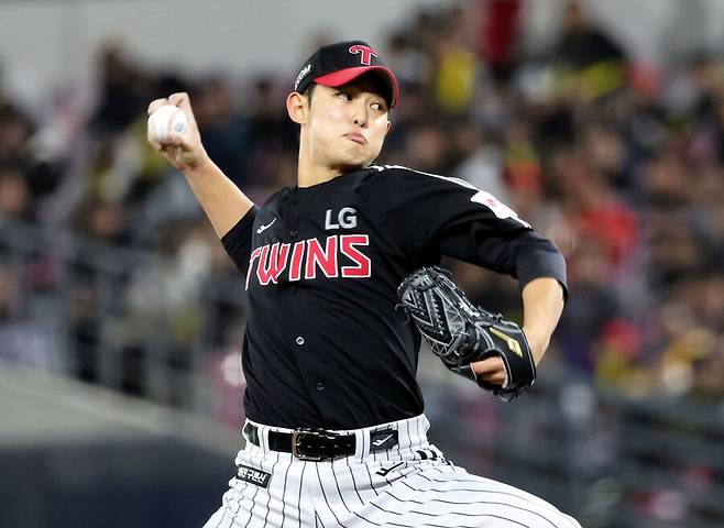 ▲ 1이닝 3탈삼진 무실점으로 강한 인상을 남긴 김영우 ⓒ연합뉴스