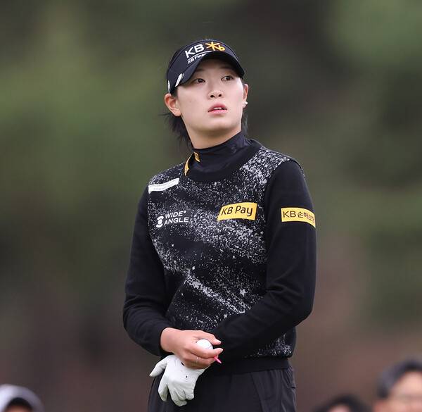 한국여자프로골프(KLPGA) 투어 2025시즌 신설 대회 덕신EPC 챔피언십에 출전한 방신실 프로. 제공=KLPGA