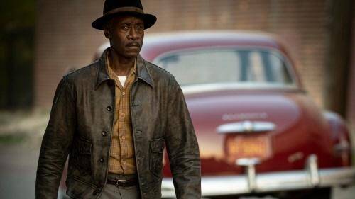 고인즈는 흑인 폭력조직 우두머리와 불편한 관계다. 그는 돈을 벌어 다른 곳에서 새로운 삶을 살고 싶다. HBO 제공