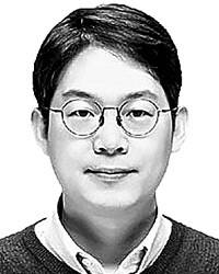 강병한 정치부장