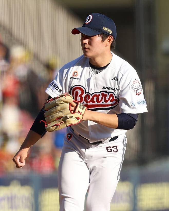 지난 26일 잠실 롯데전에서 등판한 두산 김택연. 두산 베어스 제공
