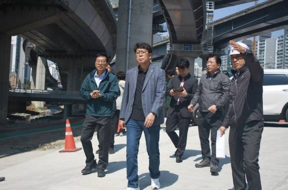 준공 전 주민참여 합동점검(정릉천 진·출입로 신설부)