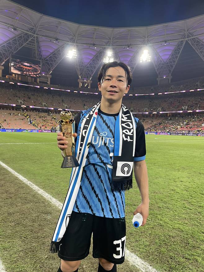경기 최우수선수상을 탄 이토 타츠야. 출처=가와사키 SNS 캡쳐