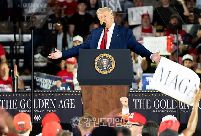 ▲ 취임 100일을 맞은 도널드 트럼프 미국 대통령이 미시간주를 찾아 지지자들과 만났다.연합뉴스