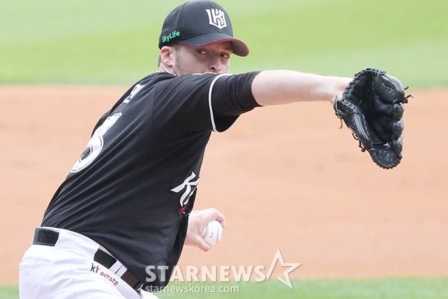 KT 시절의 웨스 벤자민. /사진=김진경 대기자