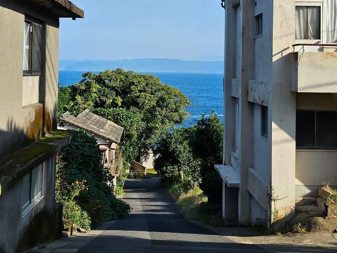 28b9d932da836ff23be68fe341877d692d8d2aa3244093747b2e94e0ccd7174b6f926c