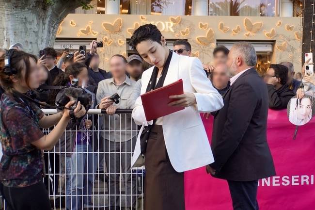 YG엔터테인먼트 제공