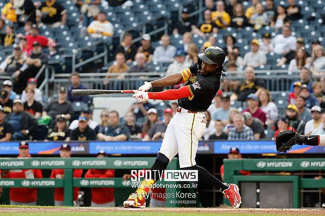 ▲ 크루스는 올 시즌 파워와 스피드를 모두 보여주며 운동 능력 하나는 엘리 데라크루스(신시내티)와 더불어 메이저리그 최고라는 평가를 받고 있다