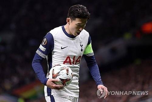 5경기째 결장하고 있는 손흥민. 연합뉴스