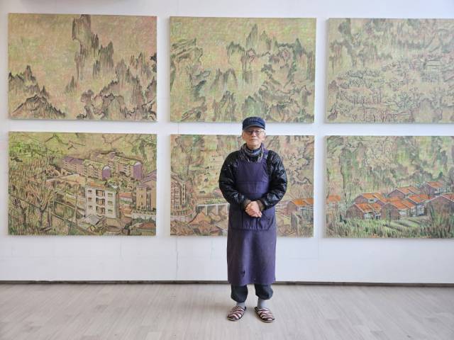 ▲ 작업실에 걸려 있는 <유 몽유도원도>. ⓒ민정기