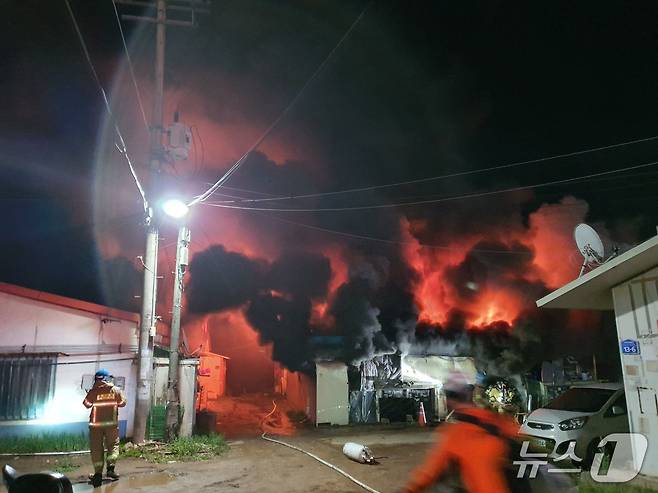 화재 현장(김포소방서 제공) / 뉴스1