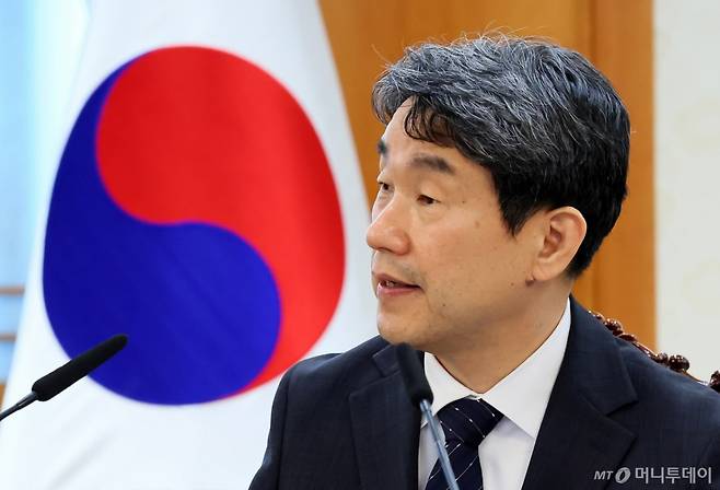 이주호 대통령 권한대행 부총리 겸 교육부 장관이 지난 2일 서울 종로구 정부서울청사에서 열린 국무위원 간담회에서 발언을 하고 있다/사진제공=교육부 /사진=(서울=뉴스1) 임세영 기자