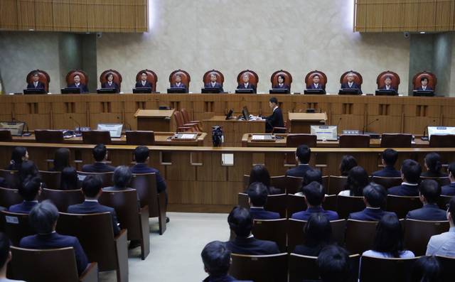 조희대 대법원장을 비롯한 대법관들이 1일 서울 서초구 대법원에서 더불어민주당 이재명 대선 후보의 공직선거법 위반 사건 상고심 선고를 위해 참석해 있다. 사진공동취재단