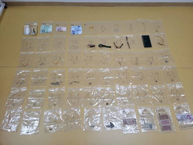 50대 남성이 절도한 물품들. 강남경찰서 제공