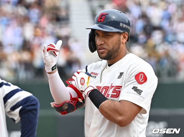 롯데 빅터 레이예스.