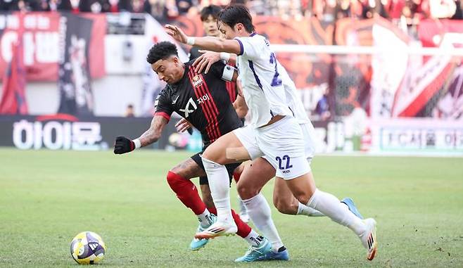 하나은행 K리그 1 FC서울-FC안양 경기가 22일 오후 서울 월드컵 경기장에서 열렸다. FC서울 린가드가 돌파하고 있다. ⓒ데일리안 방규현 기자