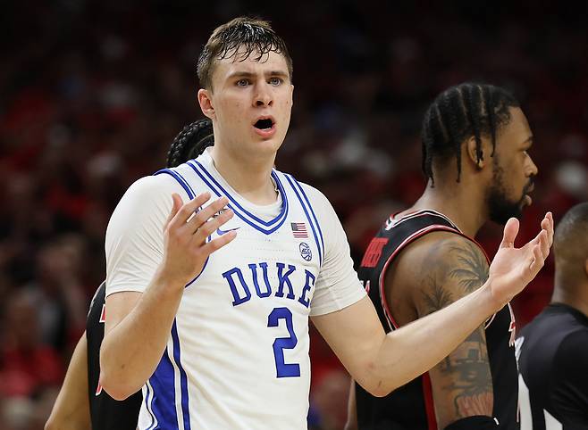 쿠퍼 플래그. UPI