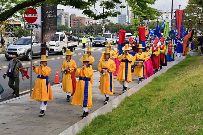 진주시 제24회 논개제 행사.