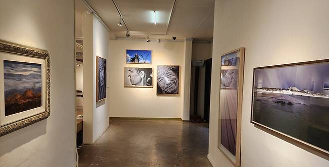 사진작가 김영갑 20주기 전시회가 열리고 있는 김영갑갤러리 두모악. 두모악 제공