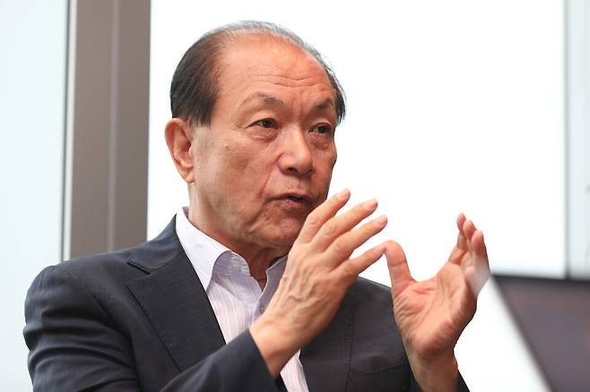 황우여 전 국민의힘 비상대책위원장이 지난해 7월29일 인천 송도의 한 카페에서 시사저널과 인터뷰를 하고 있다. @박은숙 기자