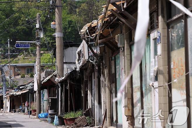 서울 마지막 달동네인 노원구 중계본동 '백사마을'이 철거된다. 사진은 8일 오전 서울 노원구 백사마을의 모습. 2025.5.8/뉴스1 ⓒ News1 김성진 기자