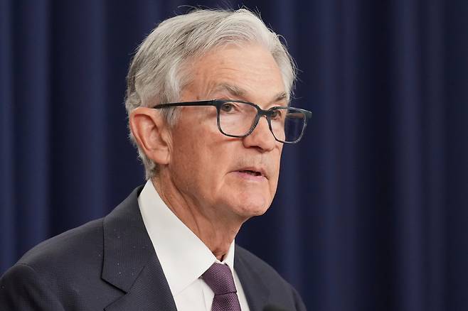 제롬 파월 연준 의장이 7일(현지 시각) 워싱턴D.C. 에서 열린 연방공개시장위원회(FOMC) 회의 후 기자회견에서 발언하고 있다. /AP 연합뉴스