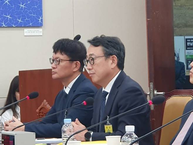 유영상 SK텔레콤(SKT) 사장이 8일 서울 여의도 국회에서 열린 제425회 국회(임시회) 과학기술정보방송통신위원회 'SK텔레콤 해킹 관련 청문회'에서 질의에 답하고 있다.ⓒ데일리안 조인영 기자