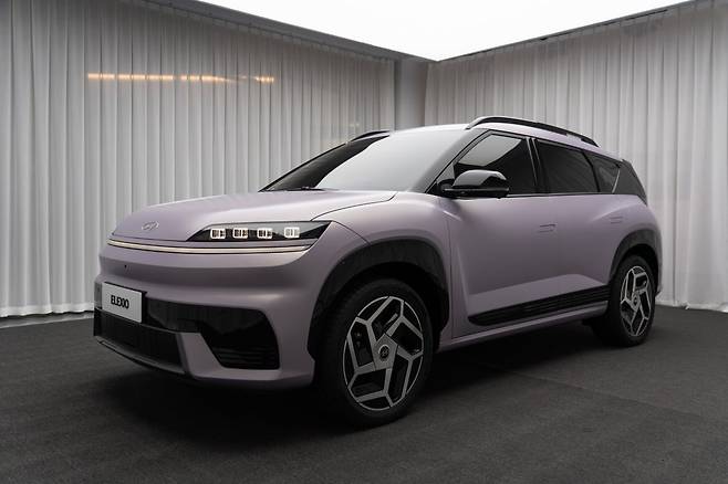 지난달 말 중국 상하이 스튜디오88스페이스에서 북경현대의 일렉시오가 처음 모습을 드러냈다. 북경현대