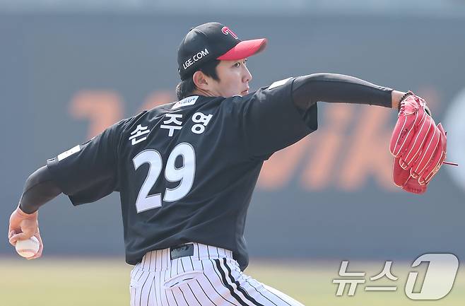 LG 트윈스 투수 손주영. 2025.3.9/뉴스1 ⓒ News1 김도우 기자