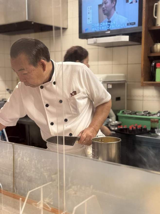 0490f719b7816af520b5c6b236ef203edfe7680a93d9e2ebd7