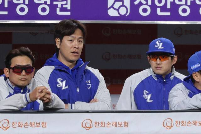 부상으로 휴식을 취한 강민호(우)와 구자욱(좌)./삼성 라이온즈