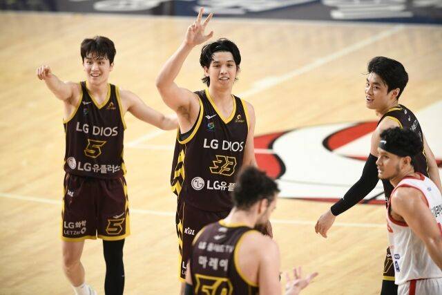 LG 선수들/KBL