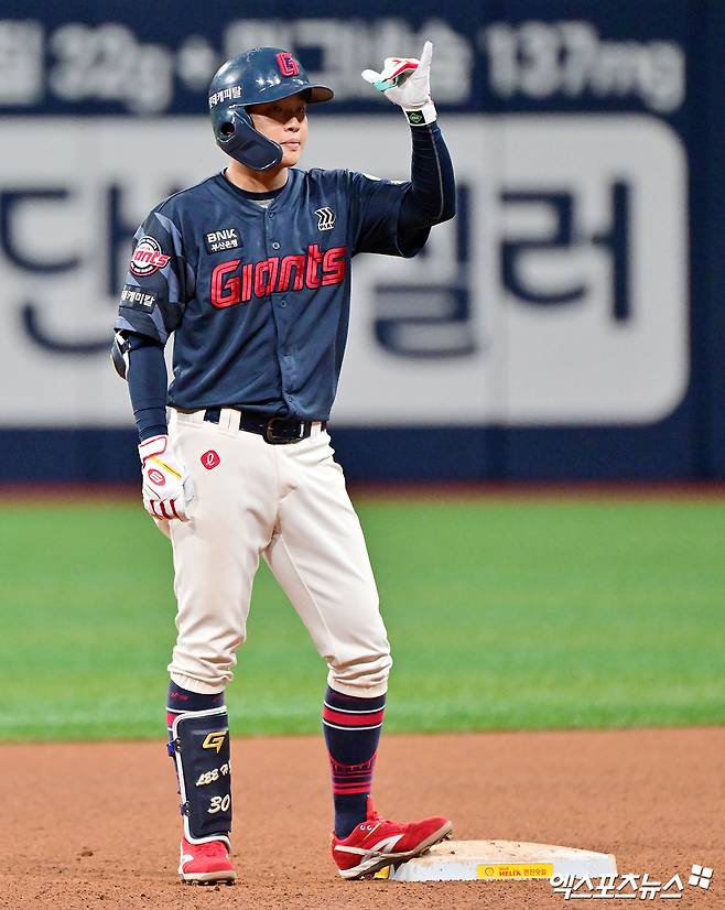 롯데 내야수 이호준(사진)은 지옥의 9연전에서 맹활약하며 라인업에 활력을 불어넣었다. '트레이드 복덩이' 전민재의 공백을 최소화하며 팀 승리에 보탬이 됐다. 엑스포츠뉴스 DB