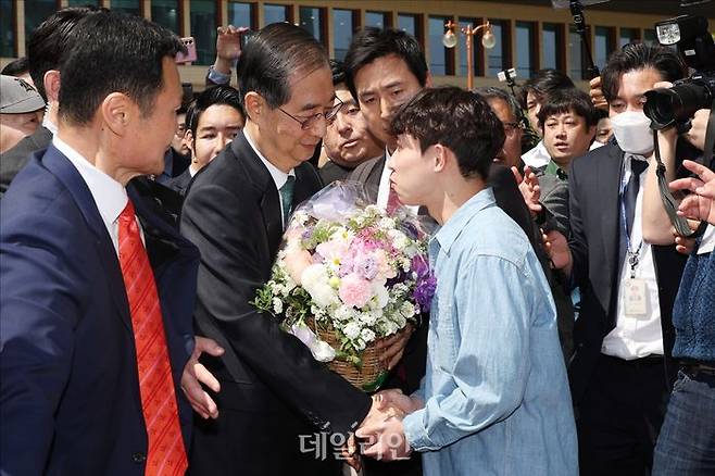 한덕수 후보가 10일 새벽 국민의힘 대선 후보 신청 접수에 단독으로 등록했다. ⓒ데일리안 홍금표 기자