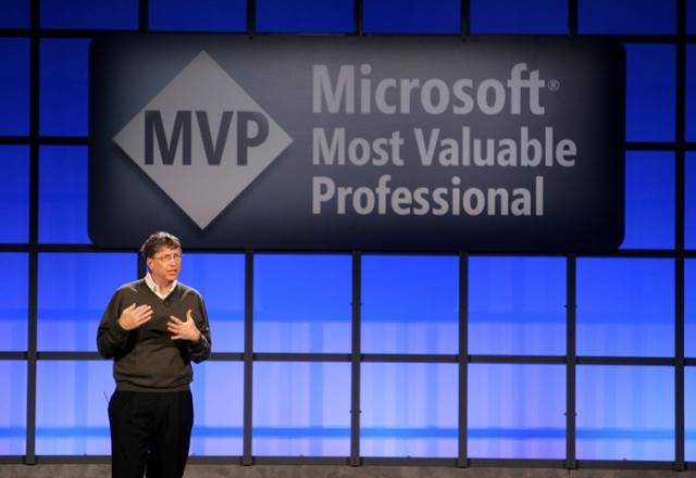 빌 게이츠 마이크로소프트(MS) 회장이 2007년 미국 시애틀에서 전 세계 MVP(Microsoft Most Valuable Professional)들을 초청하는 연례행사에서 연설을 하고 있다. MVP는 MS가 인정한 MS 일반 전문가 그룹이다. AP=연합뉴스