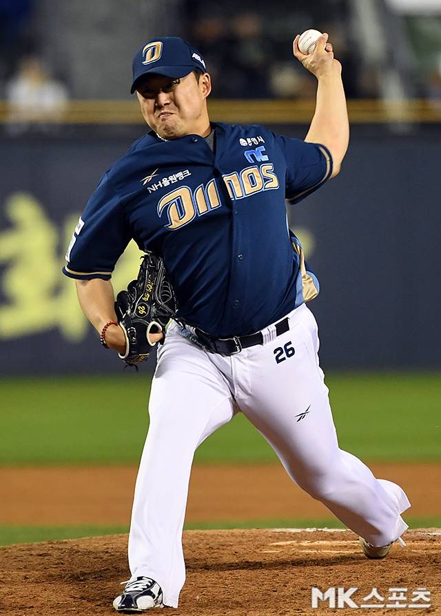 더블헤더 2차전에서 NC의 선발투수로 나서는 최성영. 사진=천정환 기자