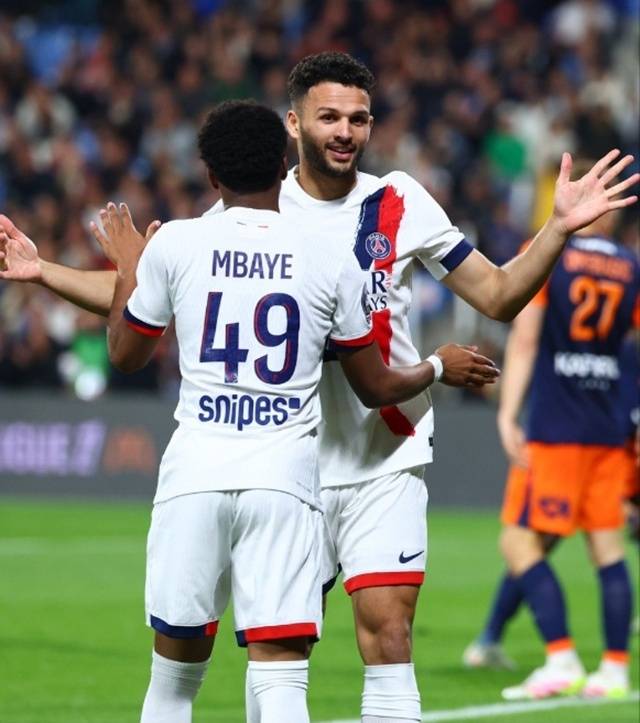 곤살루 하무스(오른쪽)의 골 세리머니. /사진=PSG SNS