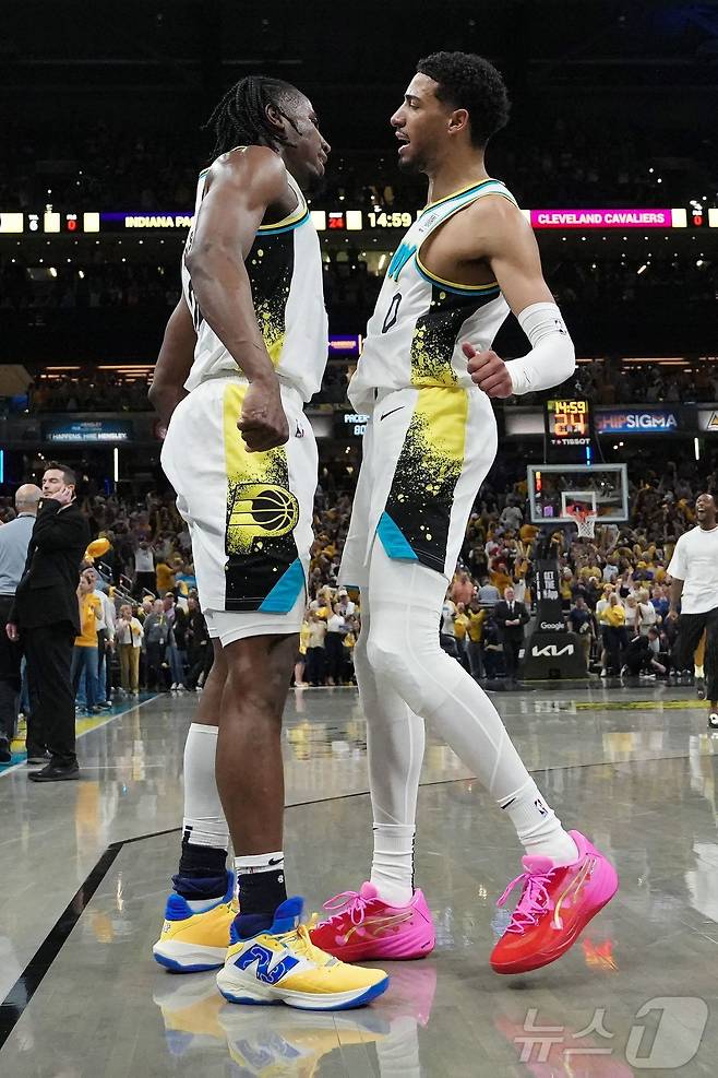 NBA 인디애나가 클리블랜드에 대승을 거두고 PO 2라운드 3승 1패를 기록했다.ⓒ AFP=뉴스1