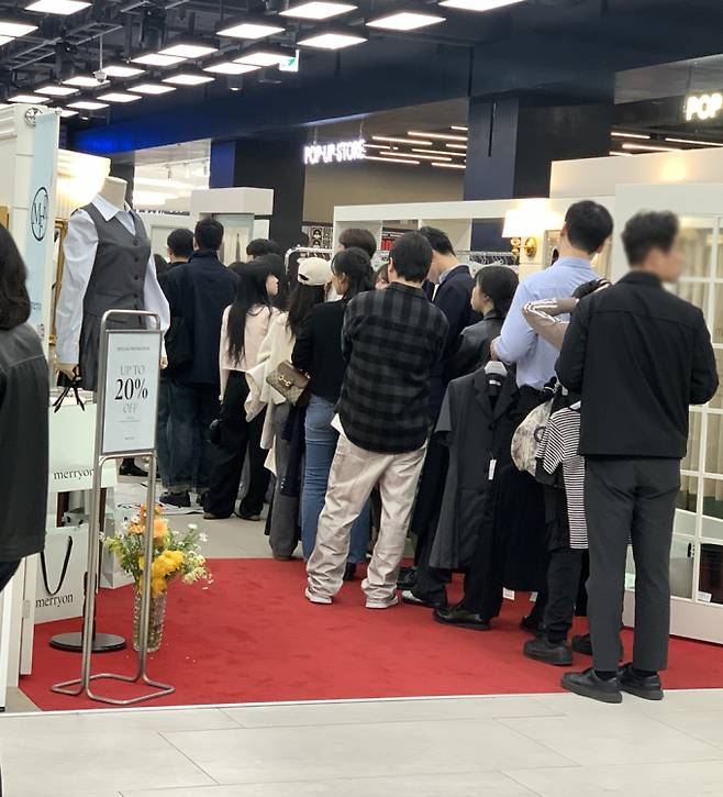 더현대 서울 ‘메리온’ 첫 팝업, 입구부터 줄 선 고객들로 폭발적 반응 (제공: 메리온)